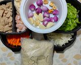 Foto langkah ke 1 dari resep #52. Mie Goreng Ultah.