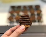 Foto langkah ke 8 dari resep Oat Choco Almond Cookies Teflon (takaran sendok, tanpa oven, tanpa mixer).
