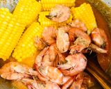 Foto langkah ke 6 dari resep Udang Jagung Manis Saos Padang.
