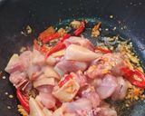 รูปขั้นตอนการทำที่ 3 ของ หน่อไม้ผัดไก่บ้าน