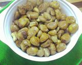 Hình bước làm 3 của món Hạt dẻ rang bơ