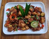 Foto langkah ke 5 dari resep Ayam Popcorn Goreng Pandan.