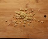 A picture of step 3 of Spaghetti with Tuna and Mushrooms.