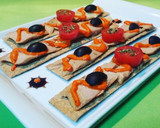 Foto del paso 7 de la receta: Biscotes con ventresca de atún y paté de piquillos