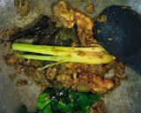 Foto langkah ke 3 dari resep Opor Kuning Ayam Kampung.