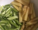 Foto langkah ke 1 dari resep Tumis Asparagus Kentang.