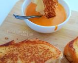 A picture of step 6 of Tomato Soup and Grilled cheese sandwich.