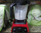 Foto del paso 2 de la receta: Agua de hueso de mamey