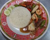รูปขั้นตอนการทำที่ 4 ของ ผัดพริกรวมมิตรราดหน้าข้าว