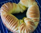 Foto langkah ke 10 dari resep Wool Roll Bread Tanpa Wipping Cream (Takaran Sendok).