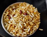 A picture of step 4 of Murmure bhadang(puffed murmure chiwda).