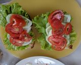 Foto langkah ke 5 dari resep Sourdough bread sandwich with chicken barbeque.