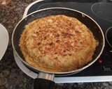 Foto del paso 5 de la receta: Tortilla de patatas (con cebolla)