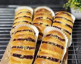 Foto langkah ke 10 dari resep 363. Banana & Cream Cheese-filled Bread with Blueberry Crumble Topping.