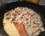 Csirkés-gombás rizottó recept fázis 8 fotója