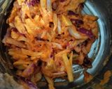 A picture of step 2 of Raw mango pakoda.
