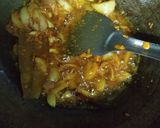 A picture of step 2 of Bengali murgir jhol (chicken gravy).