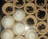 Gambar langkah 2 resipi Oreo Cheese Tart.