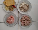 Hình bước làm 1 của món Thịt bằm xào sate