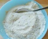 Foto del paso 1 de la receta: Galletas de clara de huevo y coco rallado 🍪