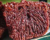 Foto langkah ke 7 dari resep Bolu Karamel Panggang Sarang Semut.