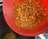 A picture of step 3 of Chana Tikka Masala.