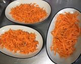 Une image de l'étape 8 de Tomates farcies au crabe, carottes râpées et crème de balsamique.