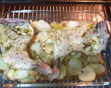 Foto del paso 10 de la receta: Cuartos traseros de pollo al horno con patatas panaderas