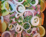 Foto del paso 5 de la receta: Contramuslos de pollo, verdura y naranja