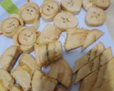A picture of step 4 of Fried potatoes, plantain,egg n tea.