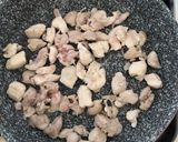 Foto langkah ke 1 dari resep Tumis Ayam Kecap 3 bahan.