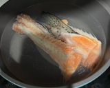 Foto langkah ke 1 dari resep Soup Tulang Salmon ala Mama Asi / yLoVeA.