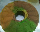 Foto langkah ke 8 dari resep Bolu Marmer 3 warna (hijau, kuning dan cokelat).
