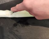 Une image de l'étape 2 de Spaghettis de Poireaux, Crème de Camembert, Émietté de Pancetta.