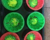 A picture of step 3 of Fruity Flower cupcakes.
