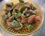Une image de l'étape 3 de Compote de prunes, figues blanches et pétales de rose.