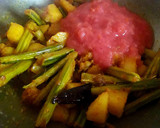 सरसों ग्रेवी सहजन आलू सब्जी(Sarso Gravy Sehjan Aloo Sabji recipe in hindi) रेसिपी चरण 4 फोटो