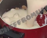 A picture of step 5 of Cream of chicken Mushroom soup.