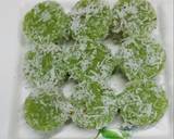 รูปขั้นตอนการทำที่ 8 ของ ขนมมันสำปะหลังนึ่งใส่ใบเตย