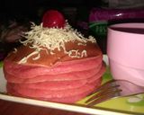 Foto langkah ke 3 dari resep Pancake simpel pink #cookpadpeduli#kangkerpayudara.