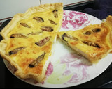 Foto del paso 3 de la receta: Quiche de brevas y queso de cabra con cebolla confitada y miel🍯