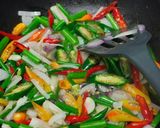 Foto langkah ke 2 dari resep Tumis Tahu Kecap.