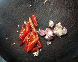 รูปขั้นตอนการทำที่ 1 ของ ข้าวคลุกกะเพราลูกชิ้นหมู+ไข่ดาว (no msg.)
