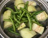 Foto langkah ke 2 dari resep Lodeh Putih Bumbu Iris.