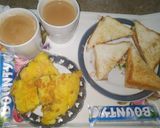 A picture of step 8 of Bread sweet omlet and chicken sandwiches 😋🥪.
