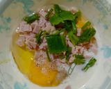Foto langkah ke 2 dari resep Telur Gulung Crab Stick (Tamago).