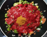 Foto del paso 2 de la receta: Curry de judías blancas con verduras y tomate