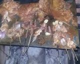 Foto del paso 2 de la receta: Palitos de longanizas con carne y vegetales.🍡🍡🍡🍡
