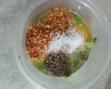 A picture of step 1 of Cheesy chicken n bell peppers omelet.
