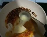 Foto langkah ke 5 dari resep Indomie spicy garlic cheese.